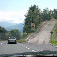 避险车道