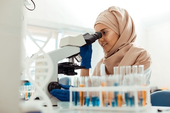 microbiologist